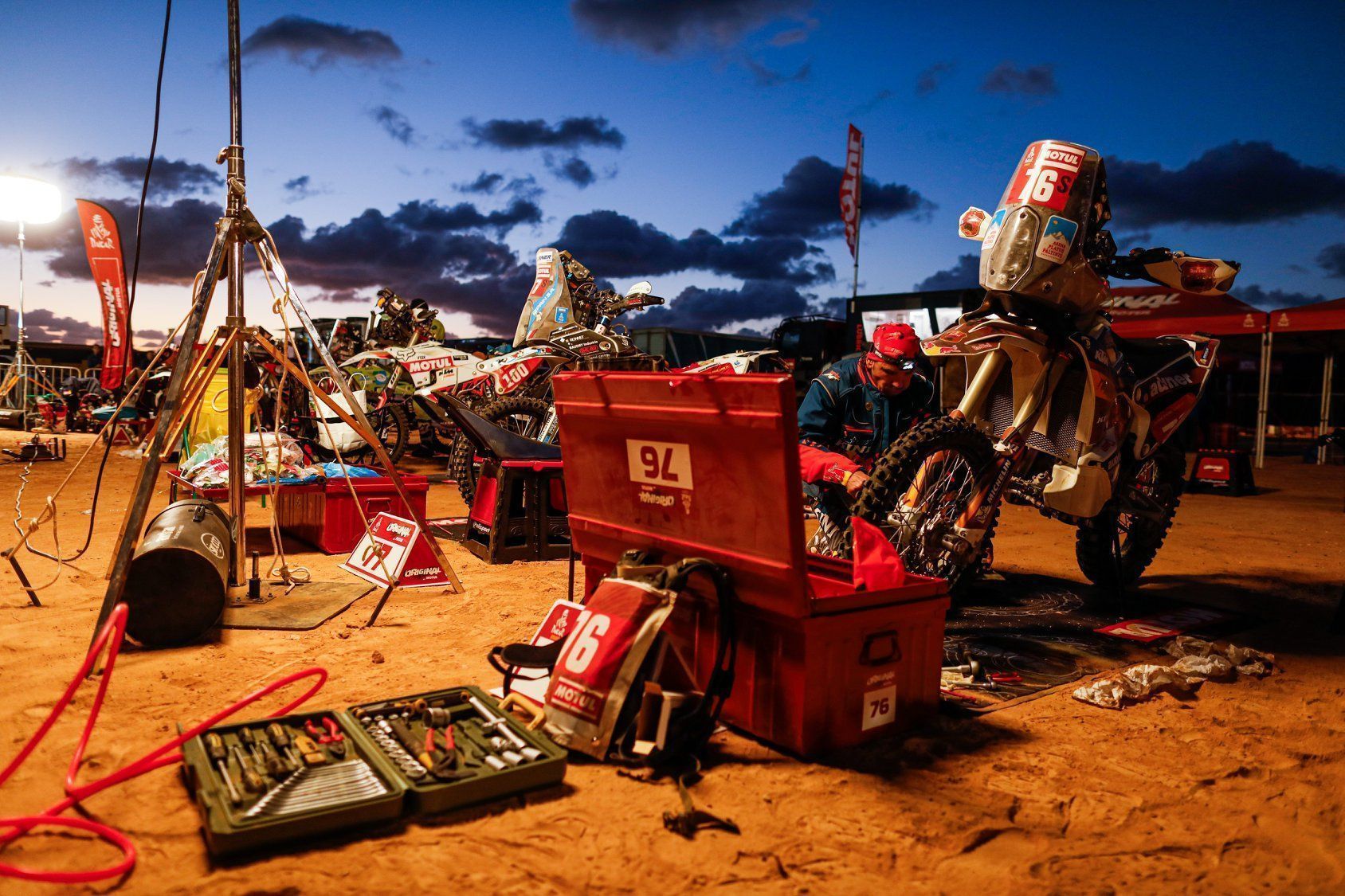 达喀尔科普|孤胆骑侠无后援组