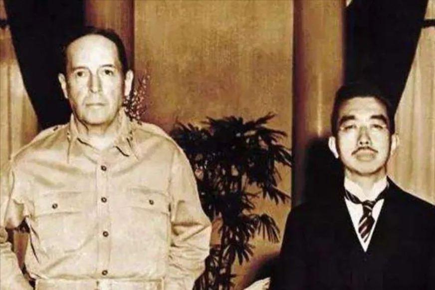 日本战败靠女人获得特赦，究竟是谁？凭借一己之力征服麦克阿瑟？