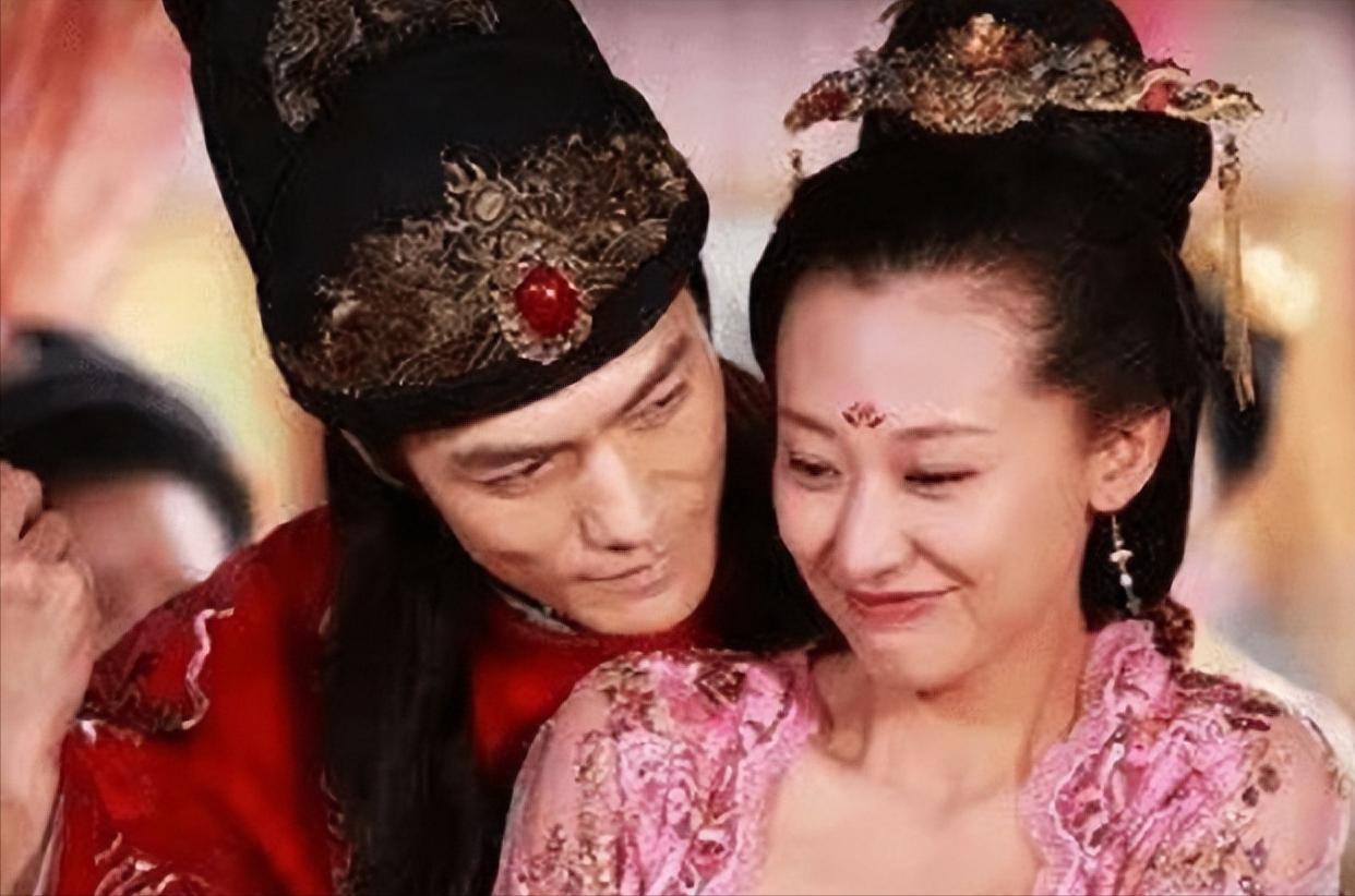 历史上的三个假太监多奇葩？让太后生子，欺辱皇后，杀了皇帝