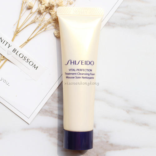 这些洗面奶深层净化，清洁卸妆一步到位，减少黑头粉刺滋生，超好