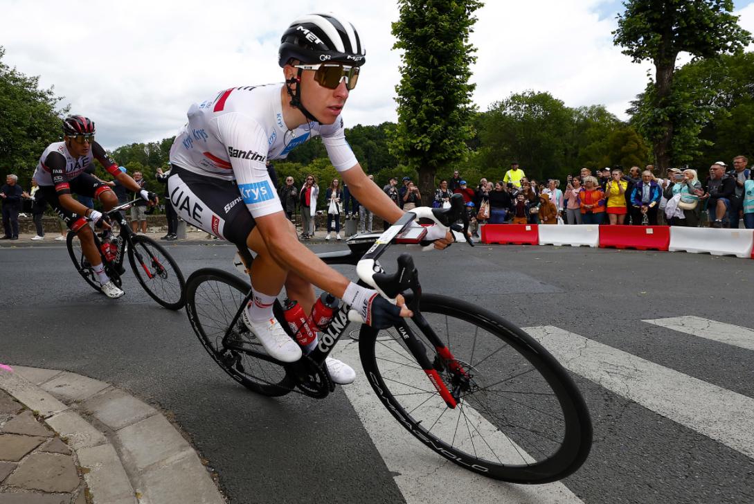 赛场新*器武**多款全新器材装备亮相环法赛场