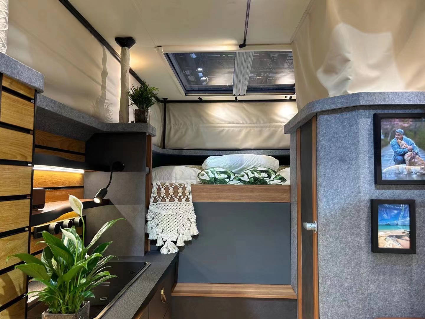 上海车展长城山海炮皮卡房车,最新款国产皮卡房车