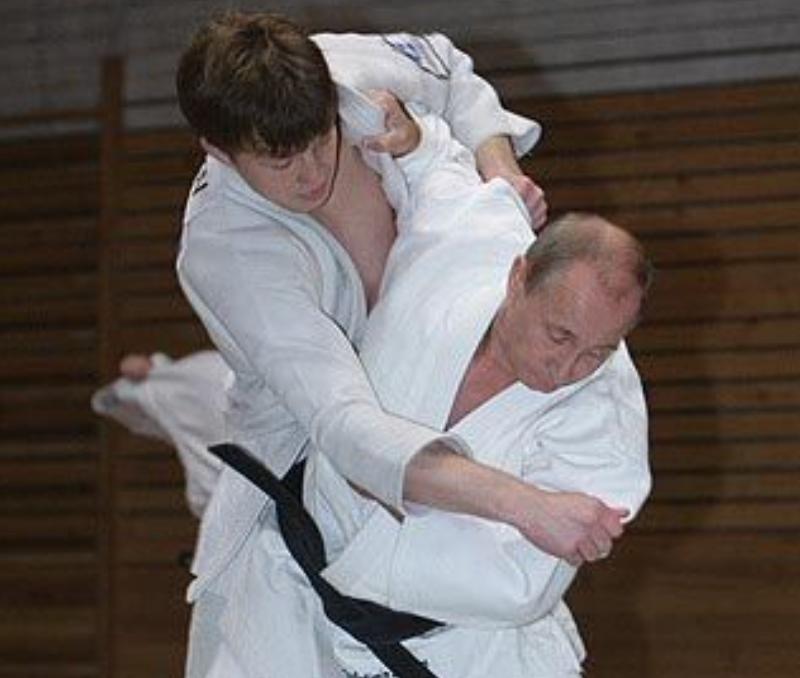 问题少年变天才,问题少年到霸气总裁的蜕变