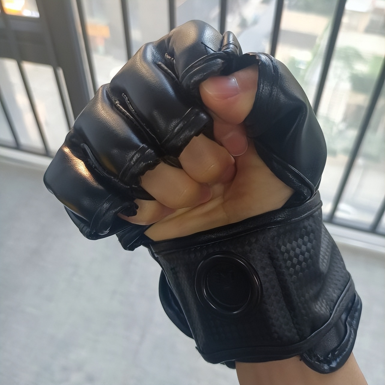 测拳力的工具,拳力测试戴什么拳击手套