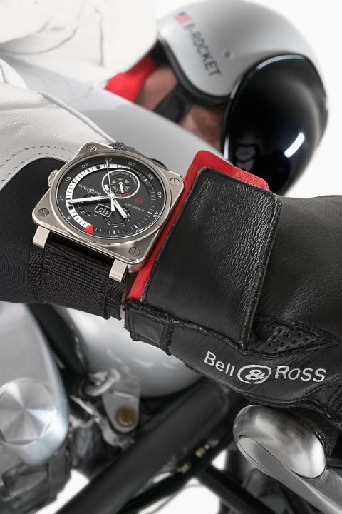 摩托车风格的手表,复古摩托搭配手表