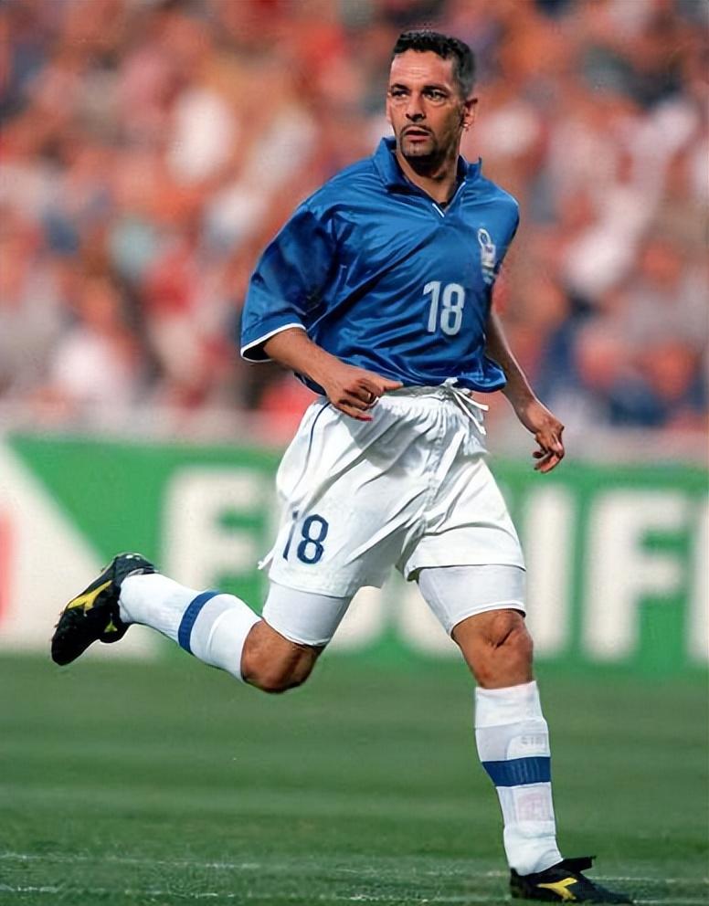 现代足球和远古足球的打法,现代足球和罗马斗兽场