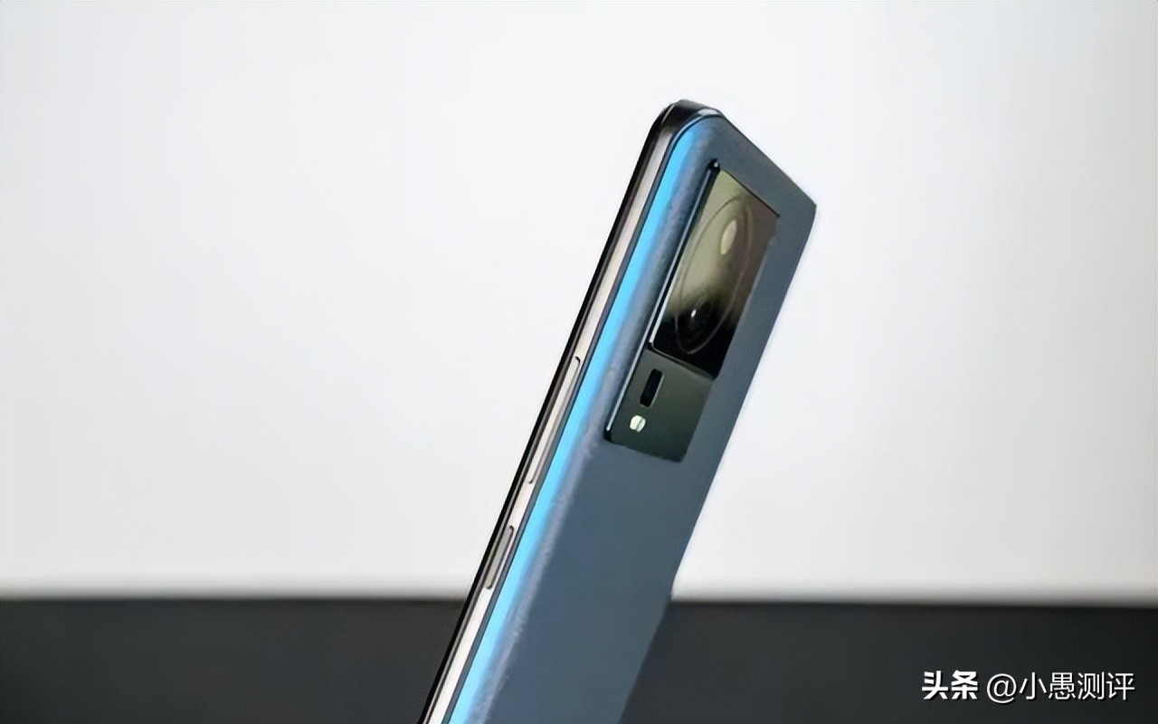 iqooneo6和iqoo8哪个值得入手,iqooneo5和小米10s哪个值得入手