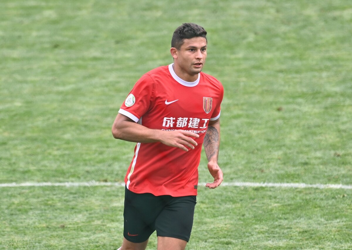 官宣36岁广州足坛传奇加盟中甲队,马内中超