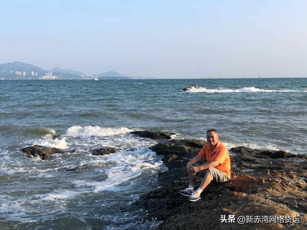 或拼搏、或挑战、或坚守，他们一直在路上