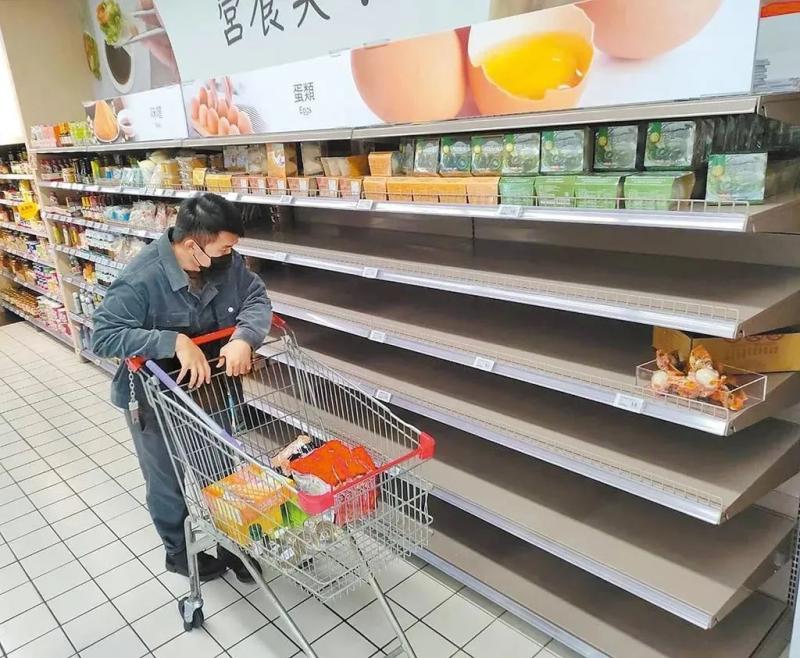 台当局给母鸡发红包刺激生蛋，母鸡认识新台币吗？