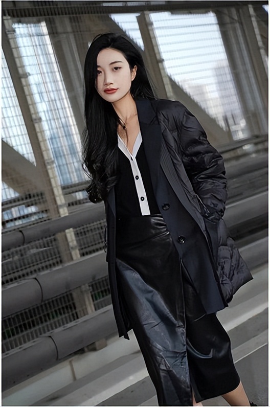 冬季日系通勤穿搭示范,冬季日常通勤穿搭简单轻松