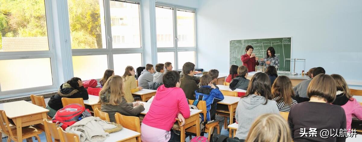 现在读师范专业的学生太晚了吗,英语师范专业就业现状及前景