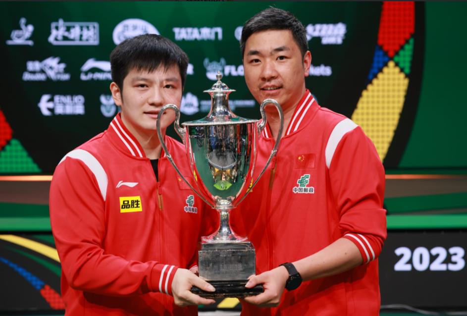 王励勤樊振东单打,王励勤感谢刘国梁视频