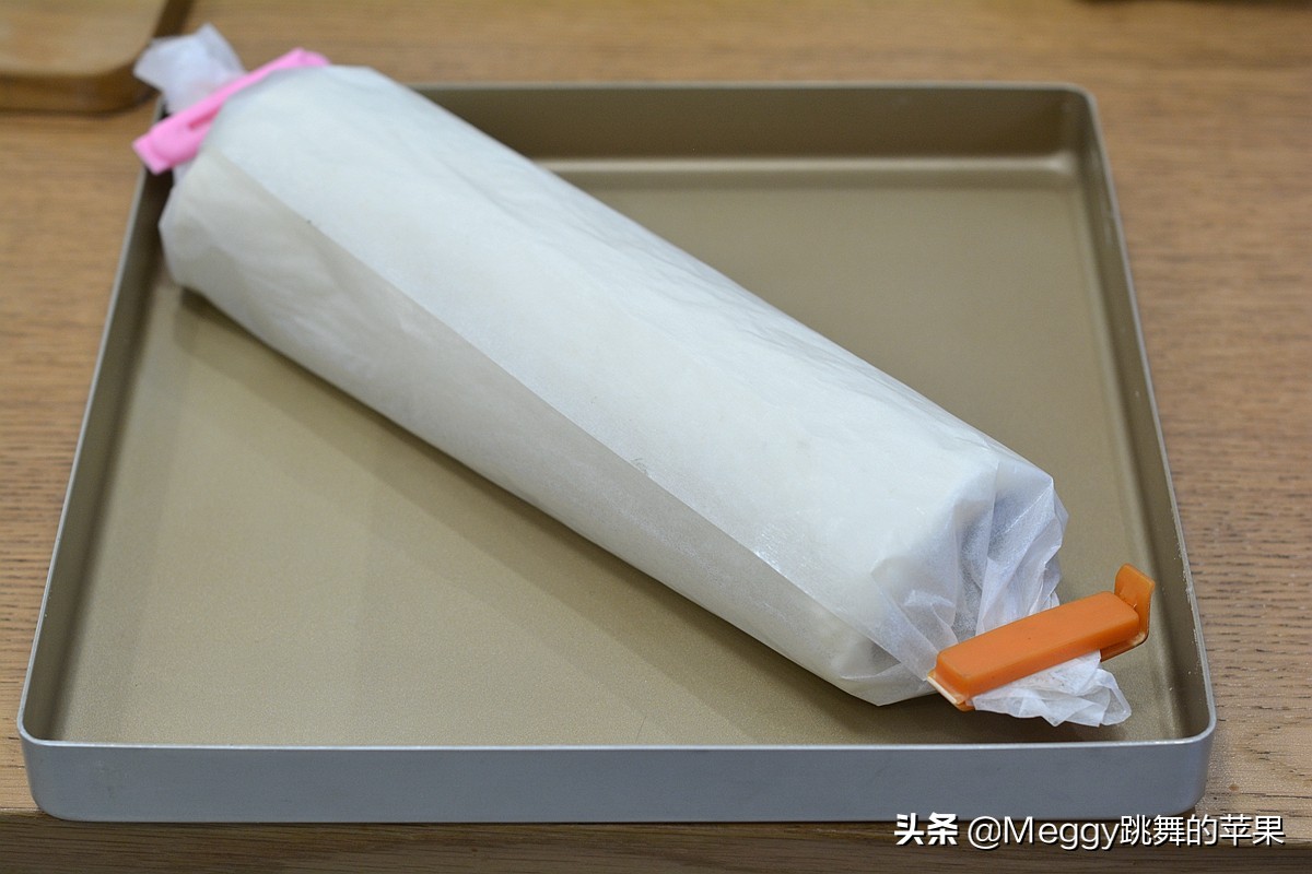 天使奶油蛋糕卷,甜口天使蛋糕卷图解