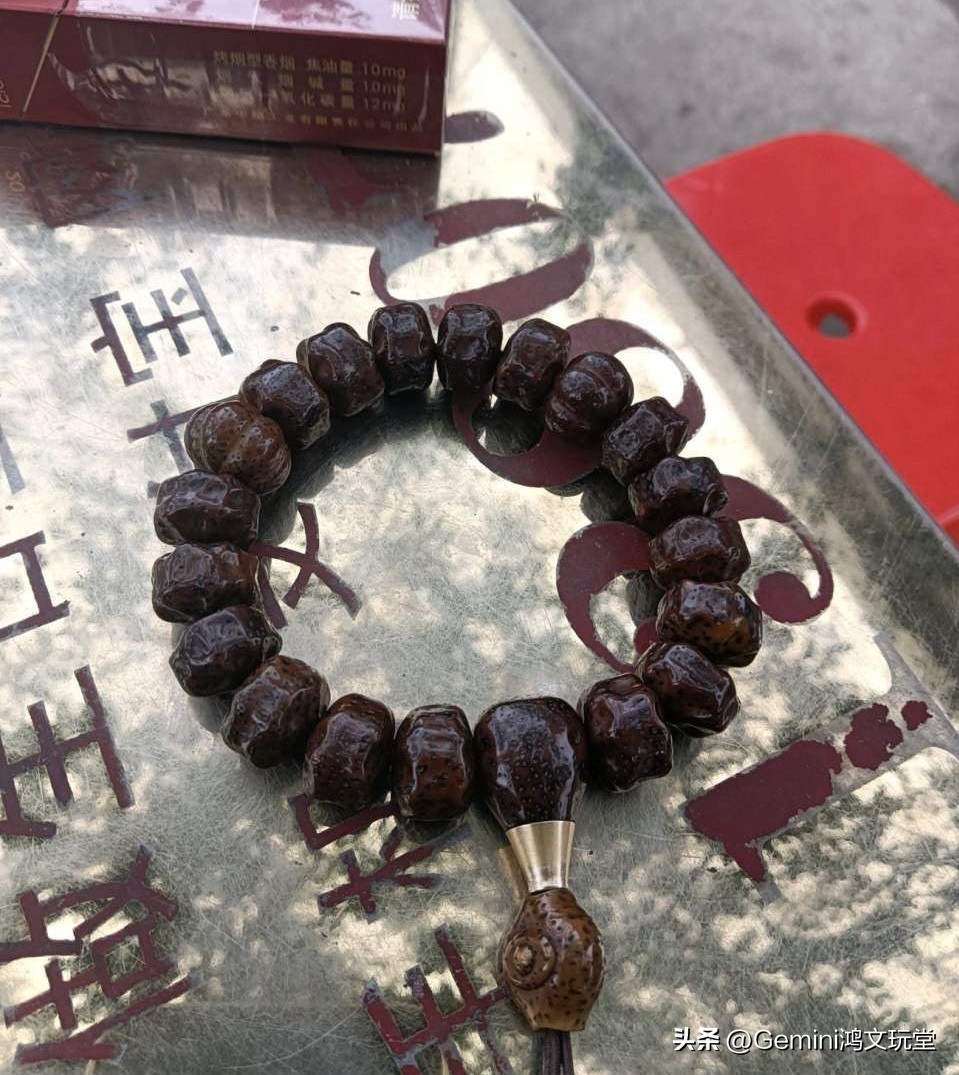 戴手套盘手串能包浆吗,手套能盘出包浆吗