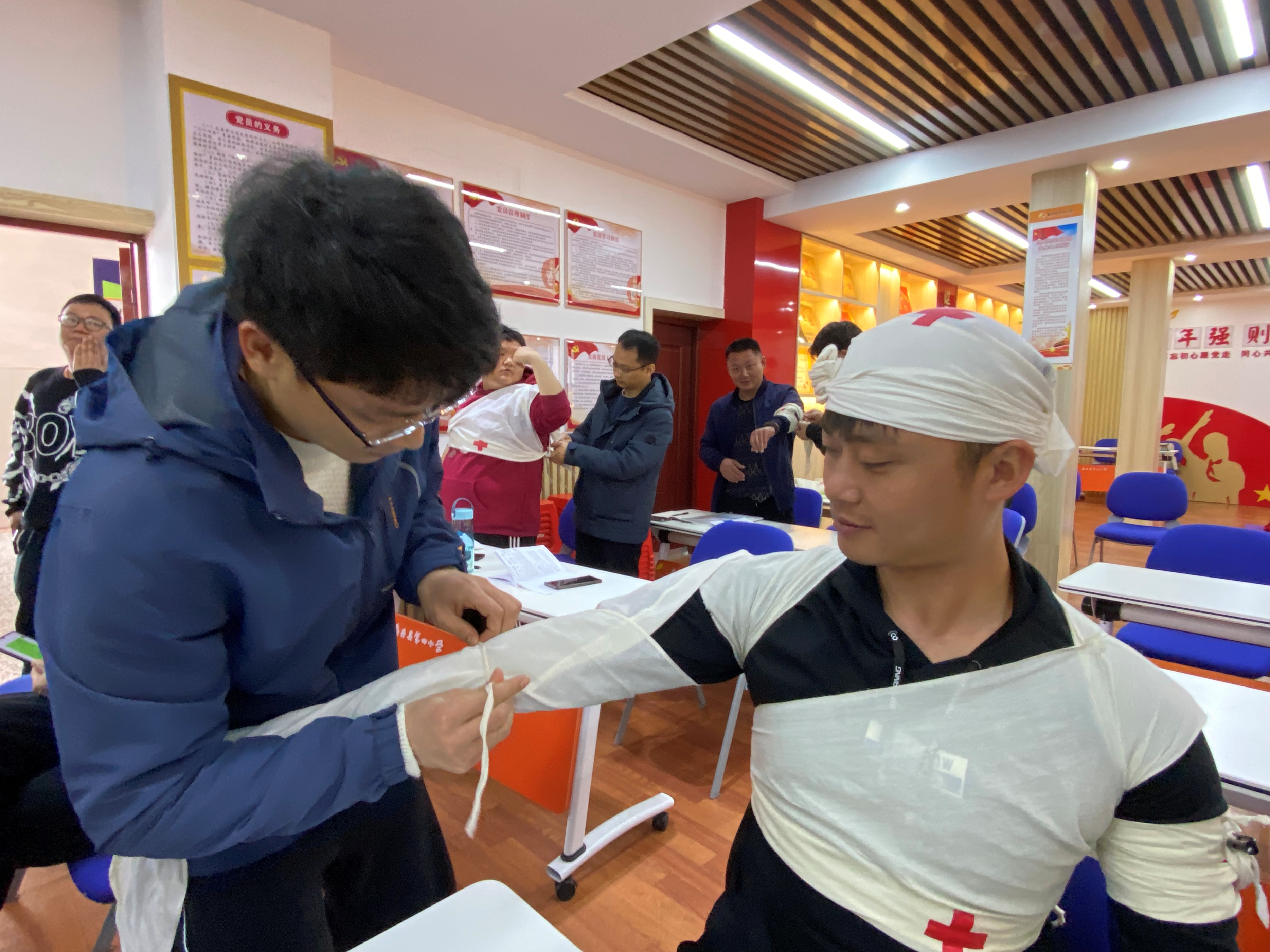 应急救护员培训班通讯报道,应急救护培训班倒计时