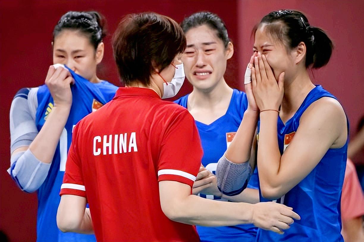 外国球迷评价朱婷复出,为什么朱婷赛场上的怒吼引非议