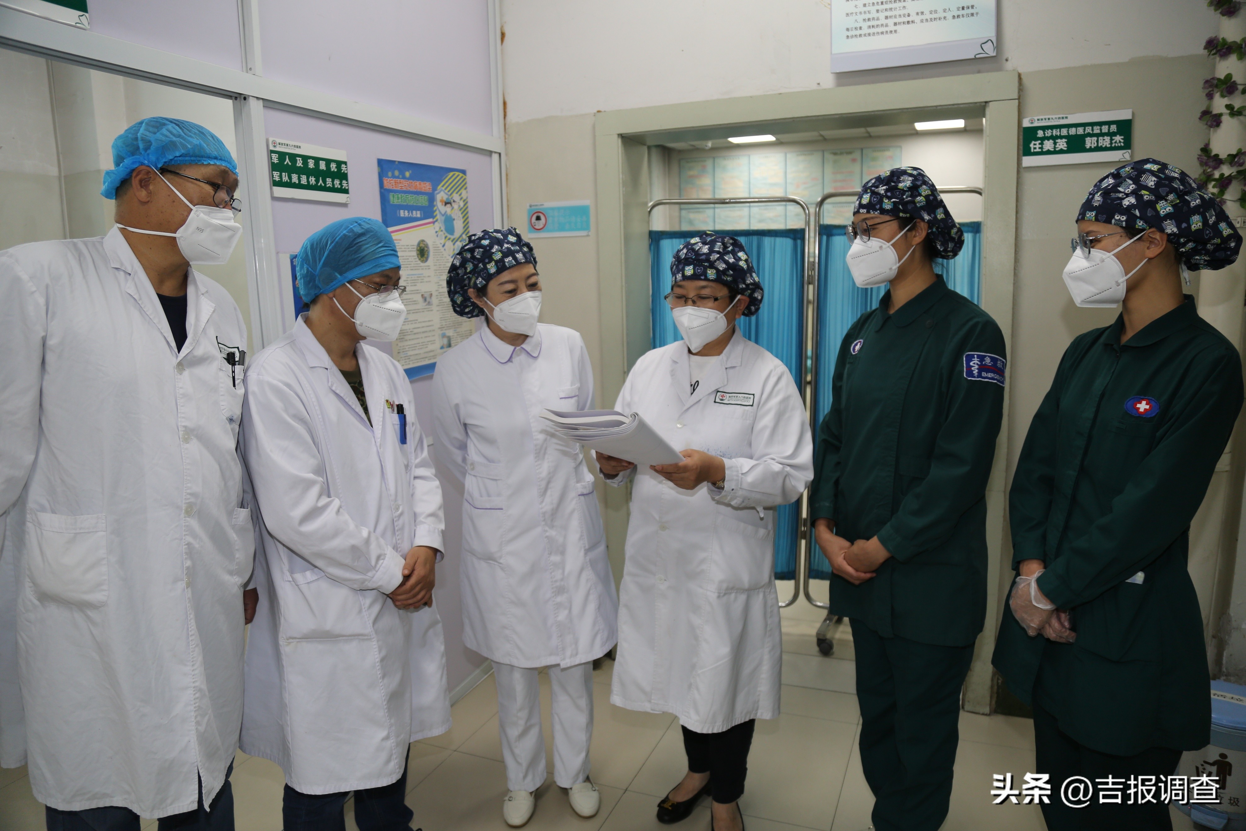 120送来昏迷不醒、没有家属陪同且身份不明的高龄患者后，解放军第九*四六**医院医护人员立即展开全力救治