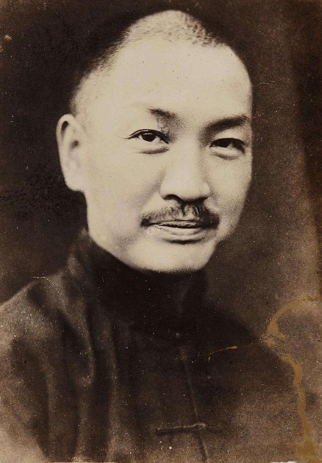 宋美龄游武当山遇老道,宋美龄去武当山游玩