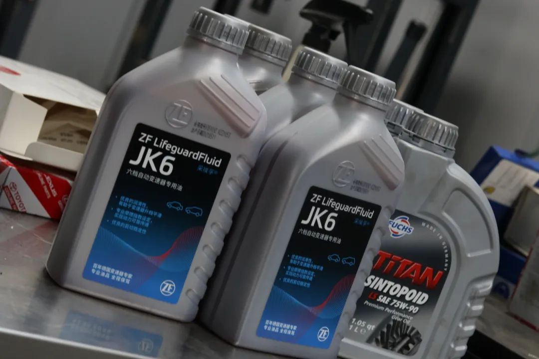 翻新车十二代皇冠修复全过程,12代皇冠25万公里要更换什么