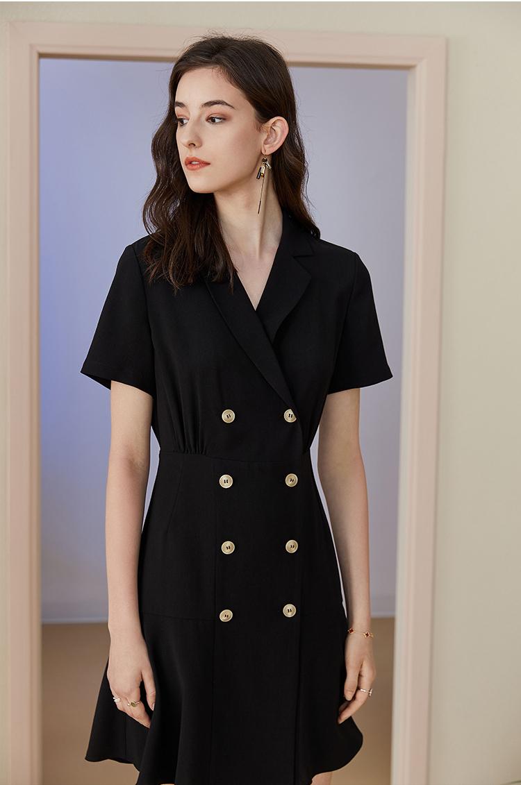 30岁女人穿什么平价时尚牌子衣服,40-50岁女人适合穿什么牌子的衣服