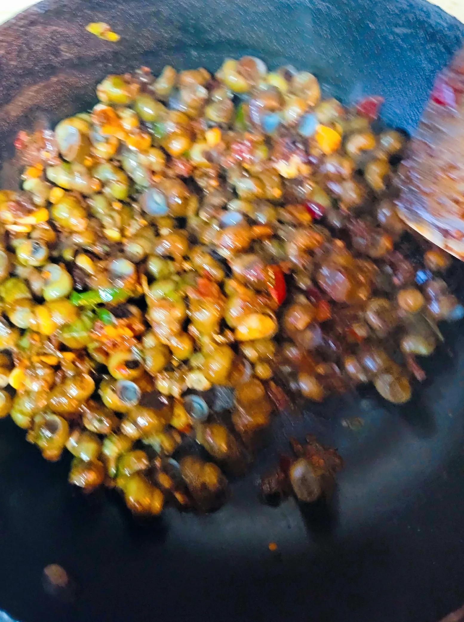 螺蛳怎么煮入味,贵州炒麻辣螺丝教学