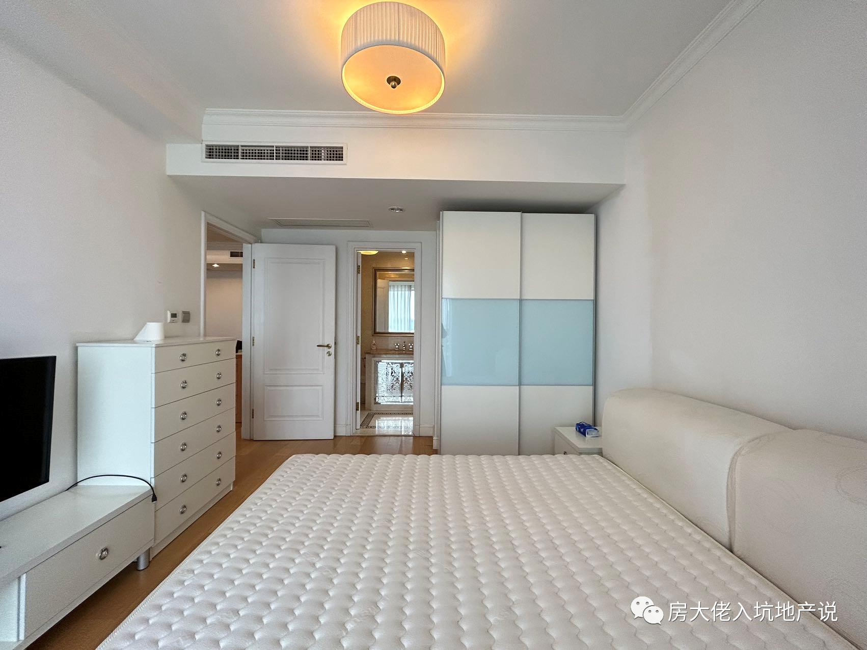 融创滨江壹号院平层江景房还卖吗 (中山南一路500弄 融创滨江壹号院)