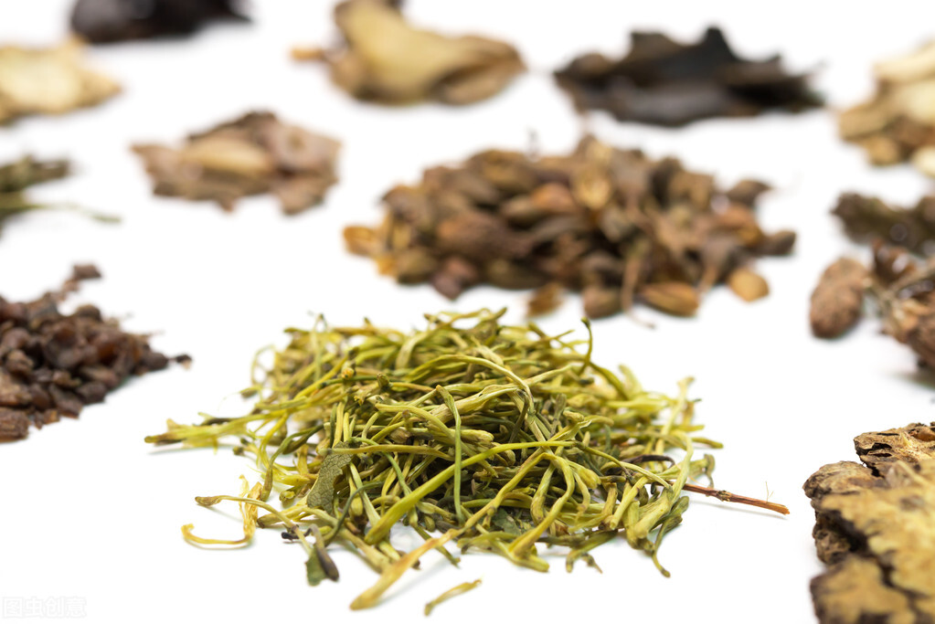 中药代煎剂和颗粒剂哪个口感好,代煎的是颗粒剂好还是汤剂好