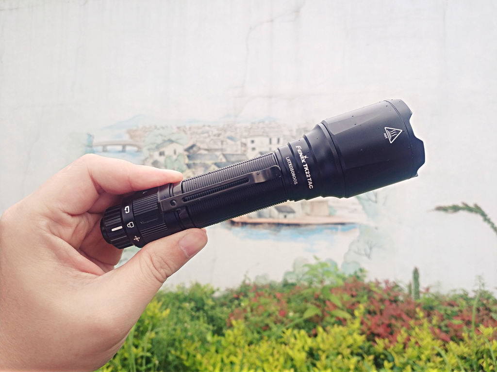 fenixtk22和c7比较,fenix菲尼克斯tk22ue