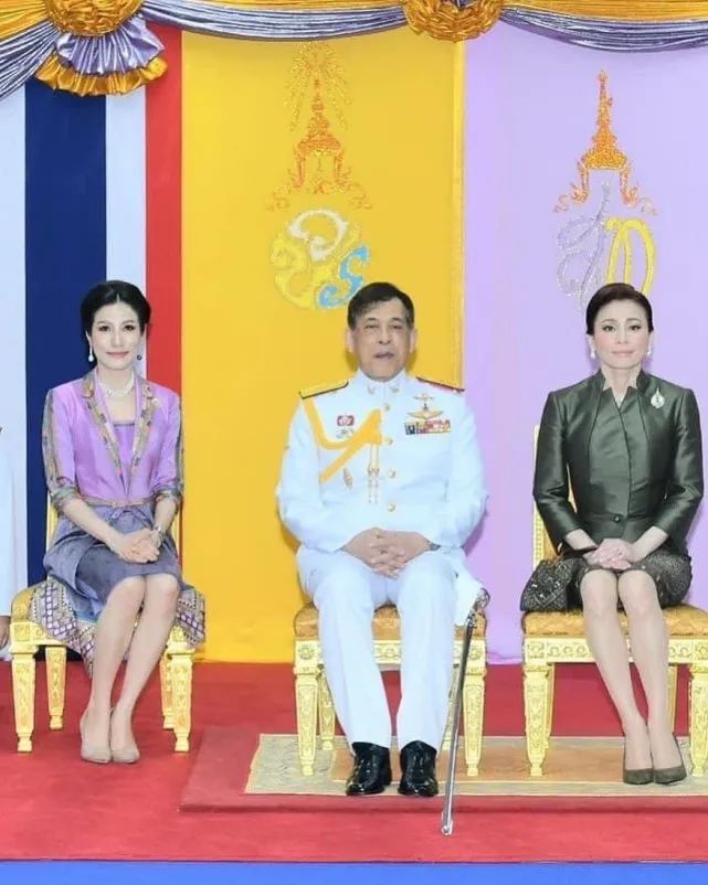 泰王子苏提达近况,泰王晒苏提达笑脸照