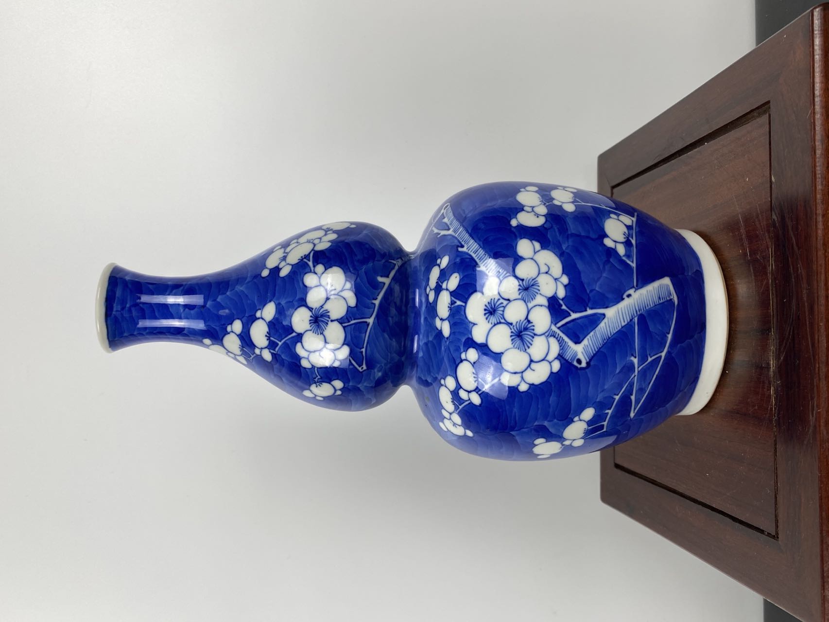 清冰梅瓷器,冰梅瓷器有没有官窑款式