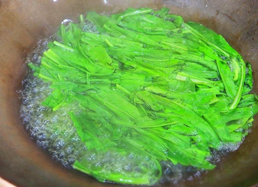 吃水煮菜减肥一餐能吃多少,减肥吃水煮菜应该怎么吃