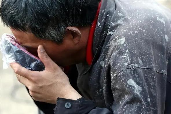 农民停工令最新政策,面对停工令农民工的生存谁来保障