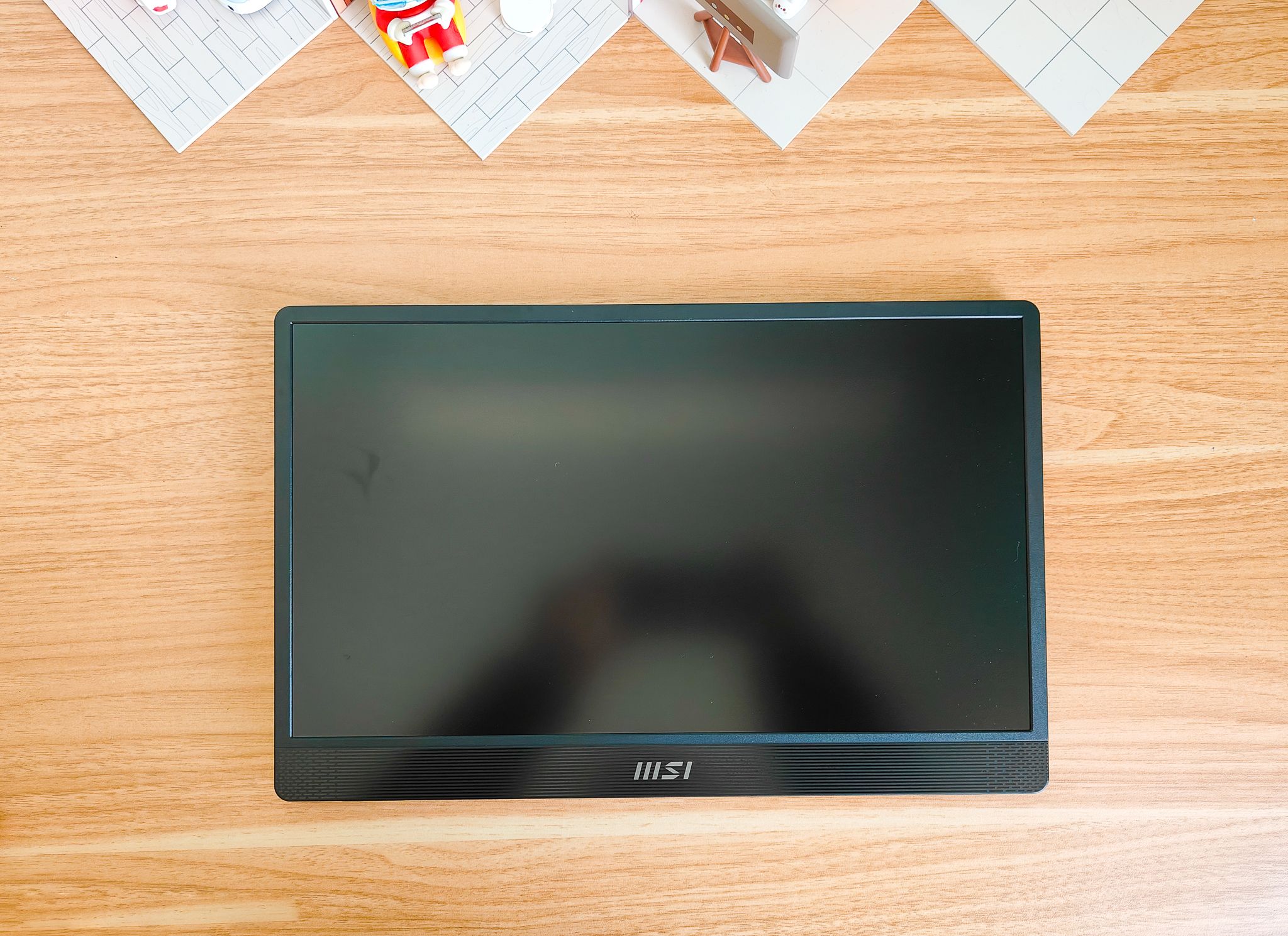 微星便携式显示器,微星便携显示器评测