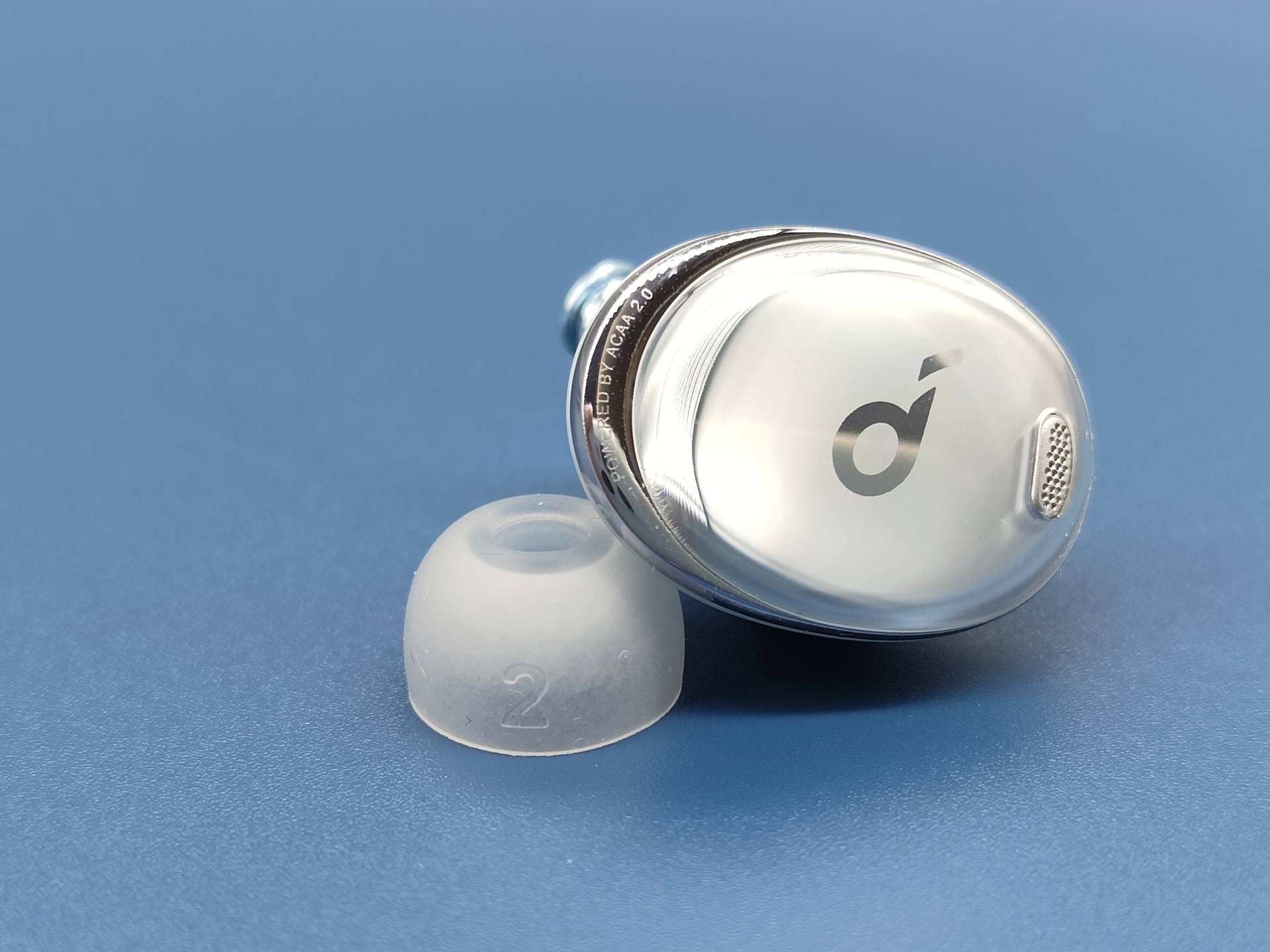 HiFi真无线耳机大乱斗！拜雅、舒尔、声阔、BW参战