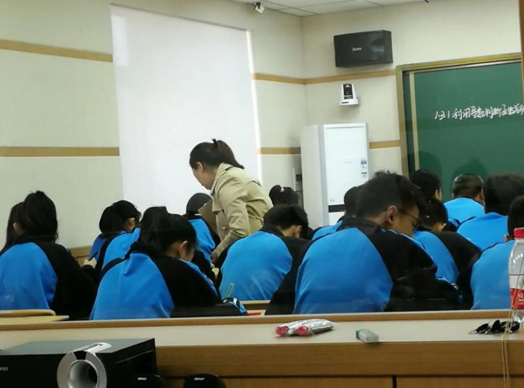 北大毕业回五线城市？本溪高中招聘教师，名校生学历背景惹争议