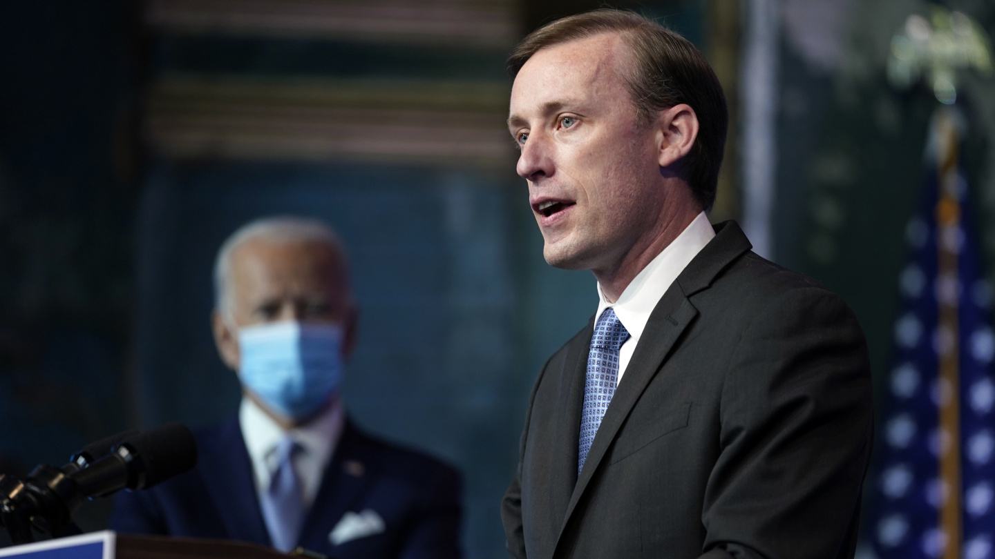 中方不会袖手旁观,中方不会对菲方挑衅坐视不管