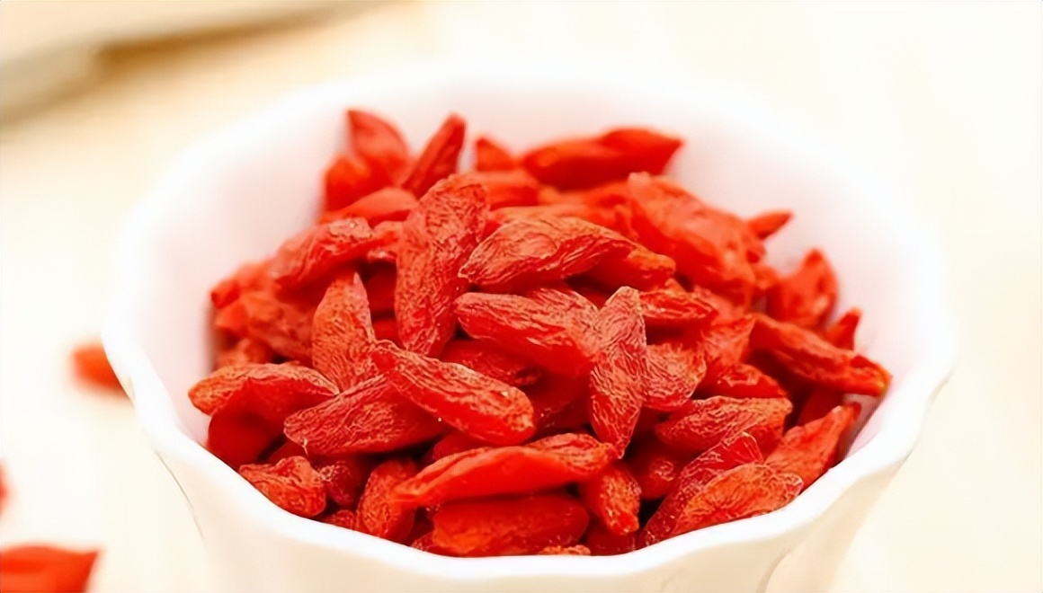 体寒特别怕冷十全大补汤,天气寒冷也要锻炼