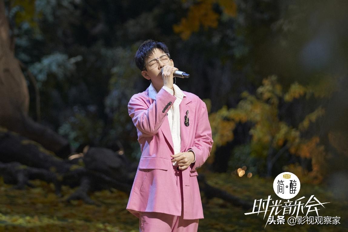 外国人听周深大鱼时光音乐会,时光音乐会周深唱大鱼后续评价