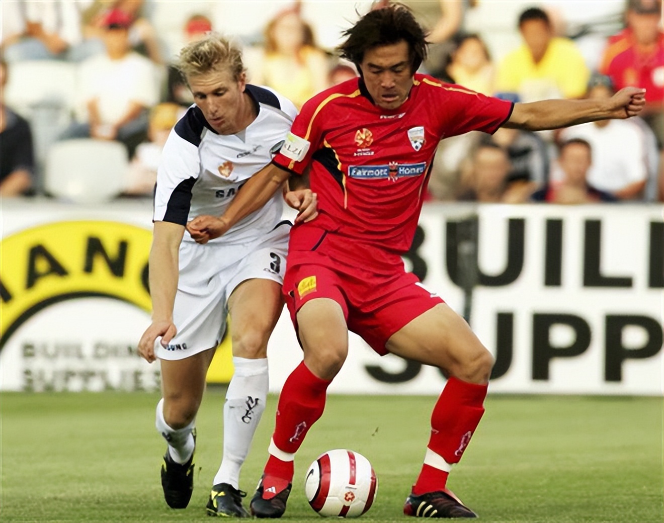 从中国足球先生到申花鸡肋，快马在中超不得志，却成罗马里奥队友