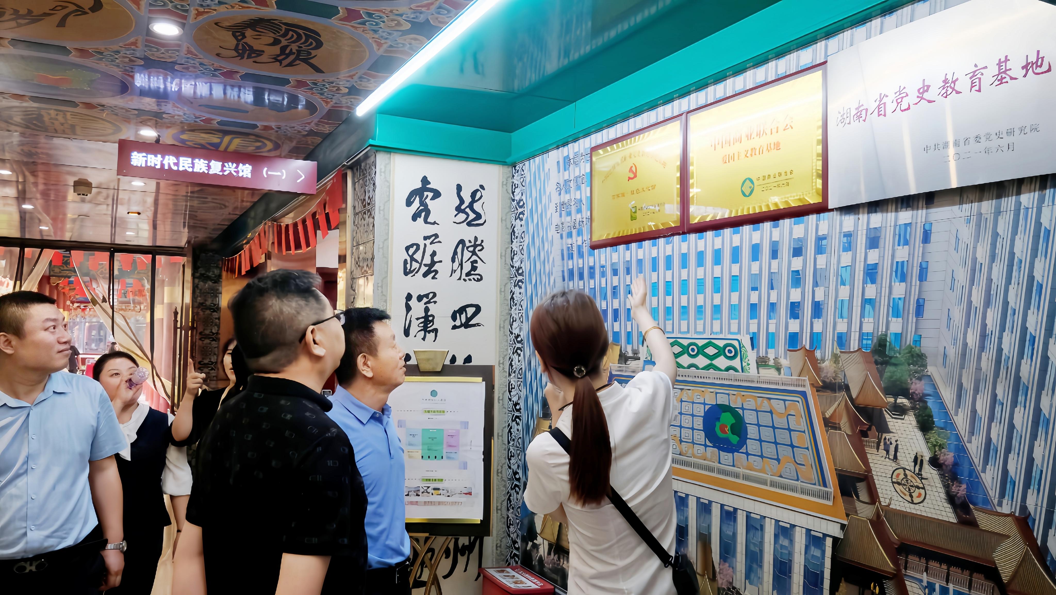 万家丽广场长沙排名第二的商圈,长沙万家丽广场宇宙中心内部图片