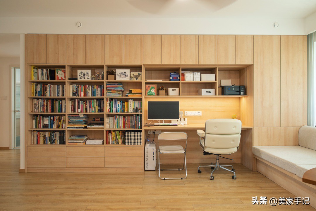 山东夫妻家中的高级场面：坚持不买沙发、茶几，入住反而实用顺心