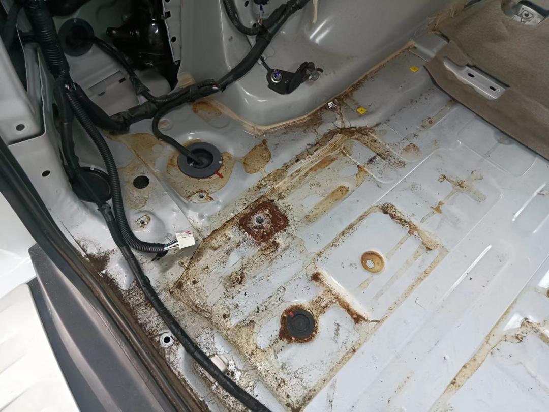 11年的丰田霸道翻新复活,破旧丰田翻新