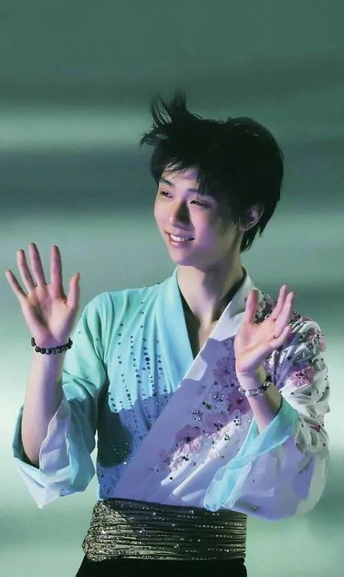 热爱可抵岁月漫长羽生结弦,羽生结弦有多热爱中国