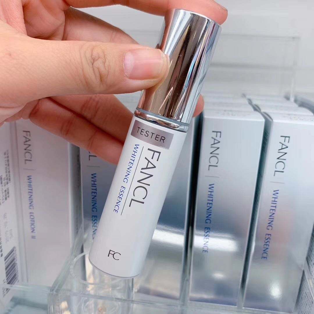 怎么使用精华液达到最佳护肤效果,保湿必备的精华液有哪些