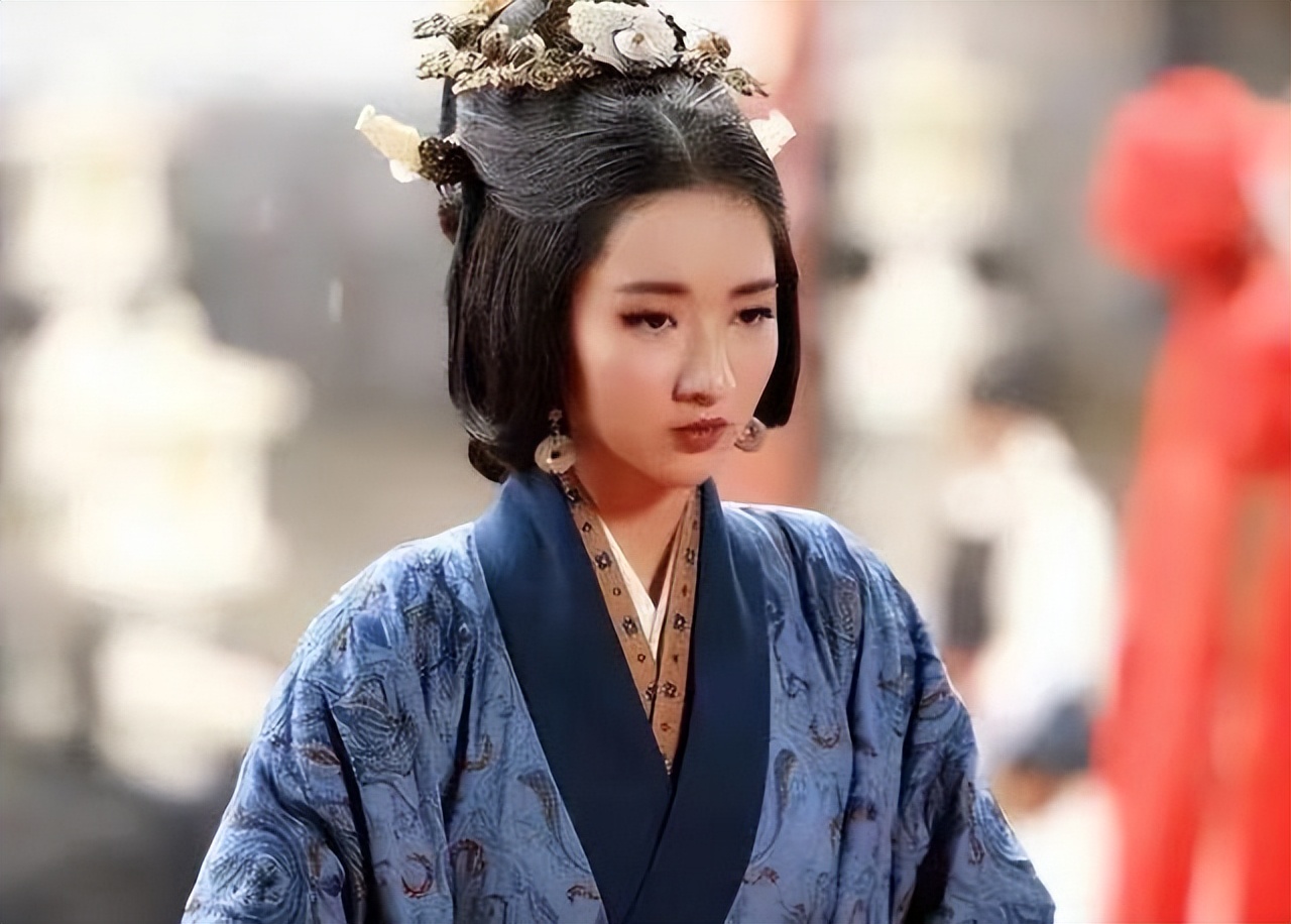 曹操喜欢娶寡妇的真正原因,英雄难过美人关为何曹操偏爱寡妇