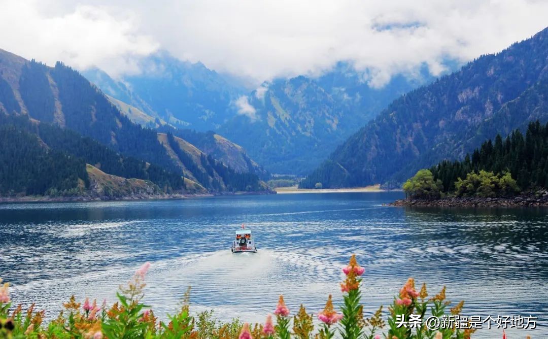 新疆实施旅游兴疆战略的原因分析,新疆旅游发展前景