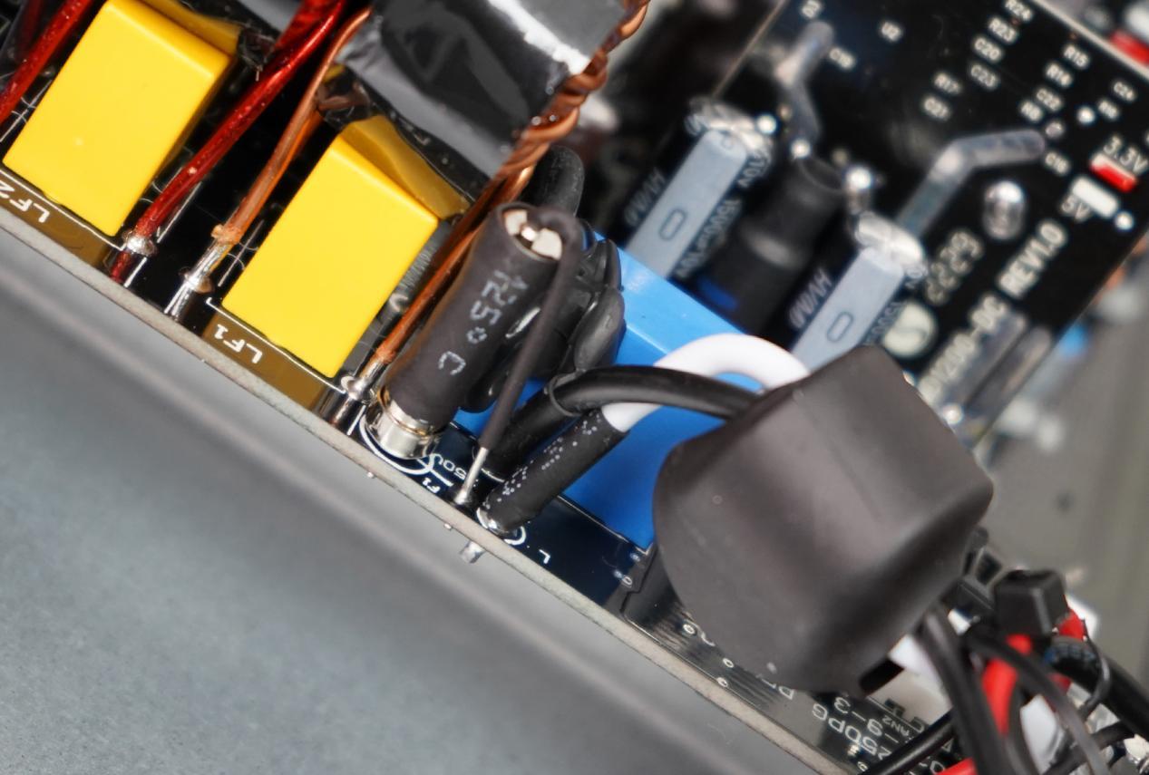 白色电源850w全模组atx3.0质保10年,10年质保atx电源