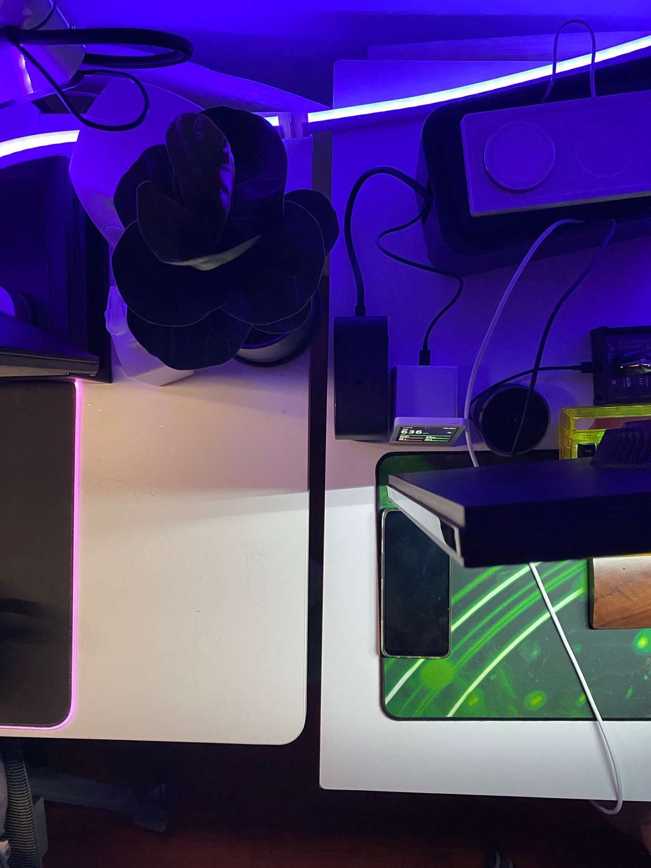 乱七八糟的电脑桌,笔记本电脑桌桌椅