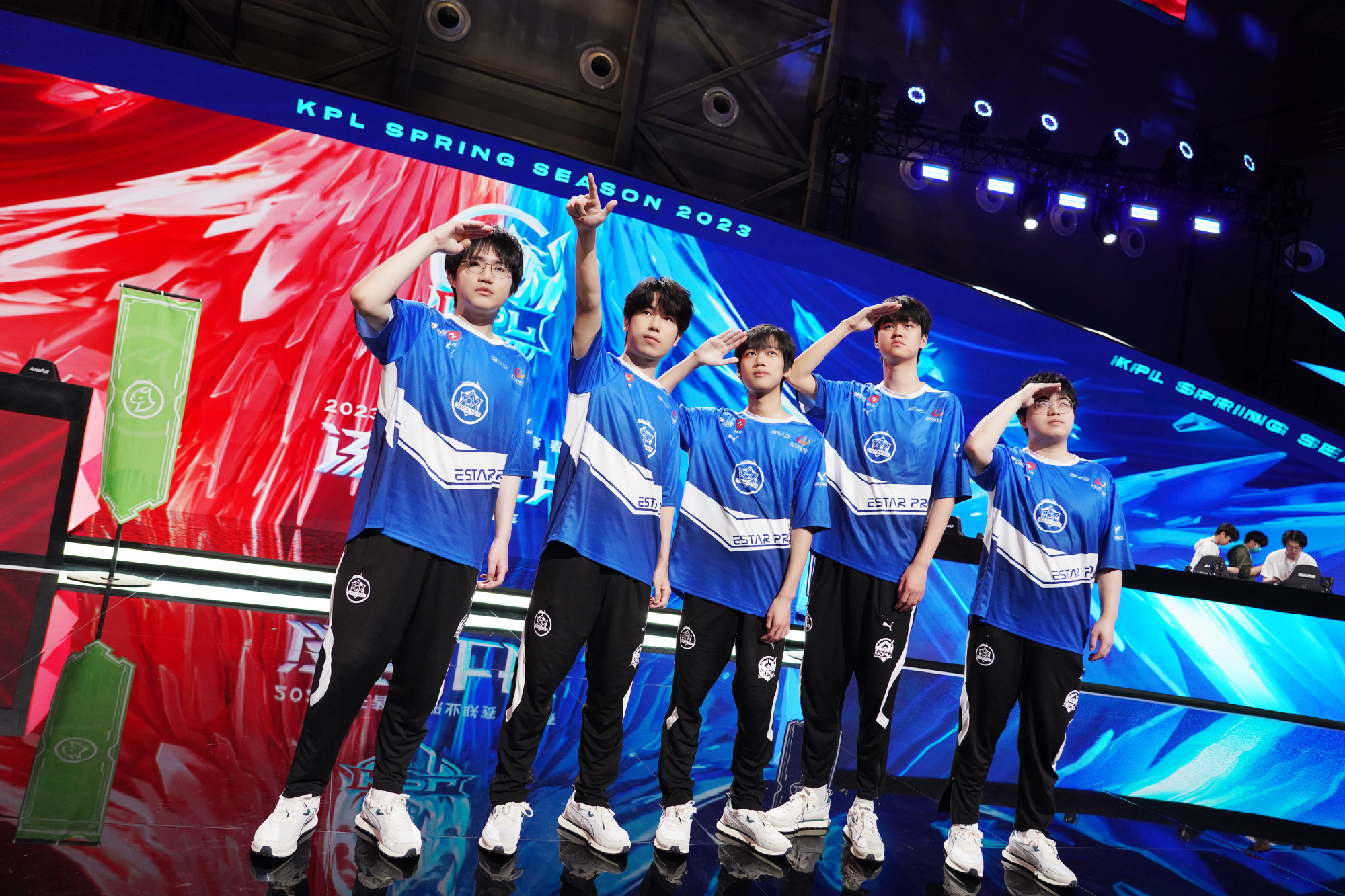 estarvs狼队久哲解说,estar第二轮久哲点评